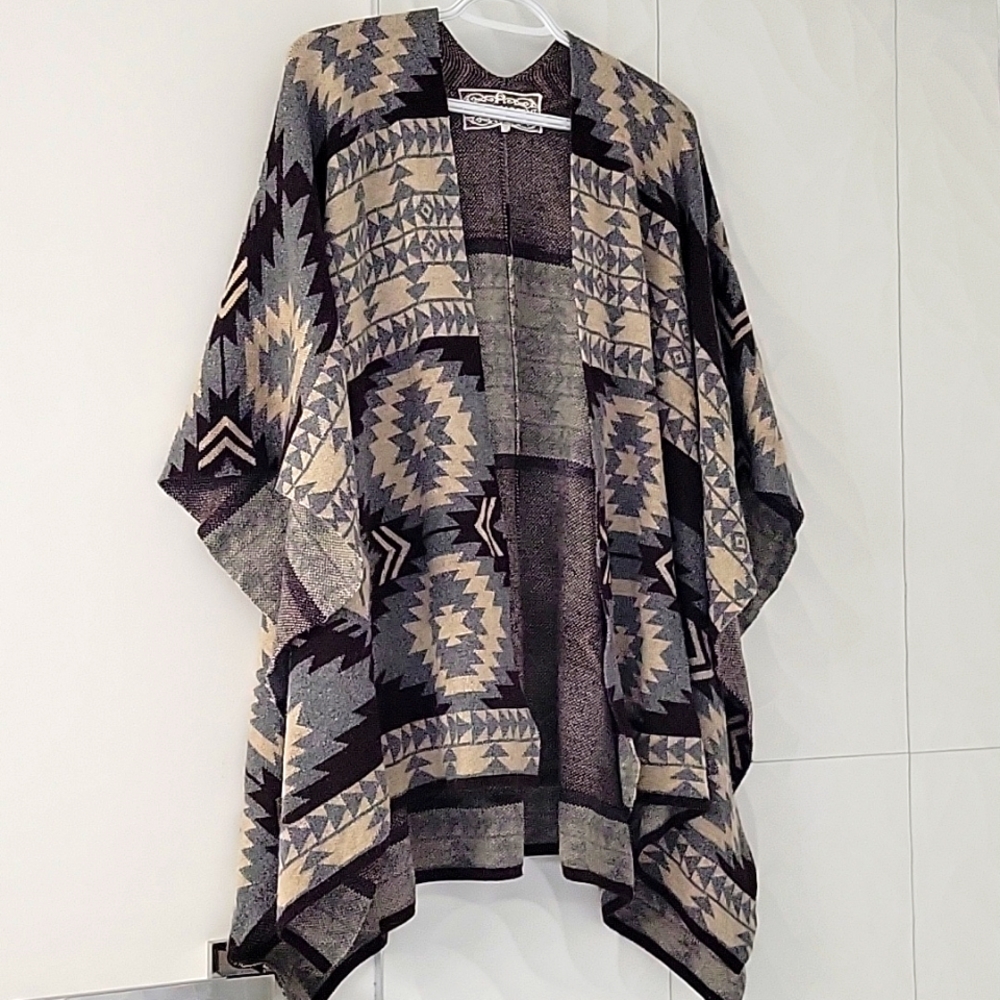 Pink Martini Woven Aztec Wrap Shawl - Size XS